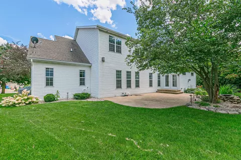 Exterior - 4211 N Windcross Dr, Appleton, WI 54913 photo 3 of 15