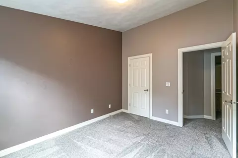 Bedroom - 4211 N Windcross Dr, Appleton, WI 54913 photo 8 of 10
