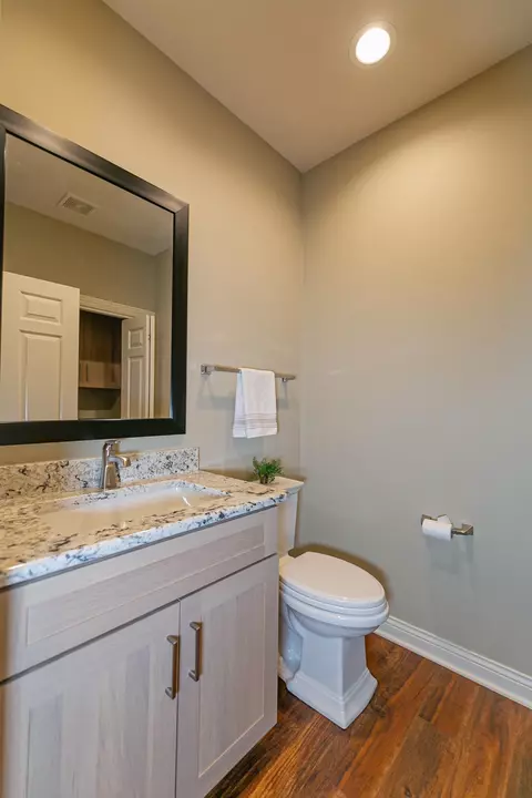 Bath - 4211 N Windcross Dr, Appleton, WI 54913 photo 7 of 12