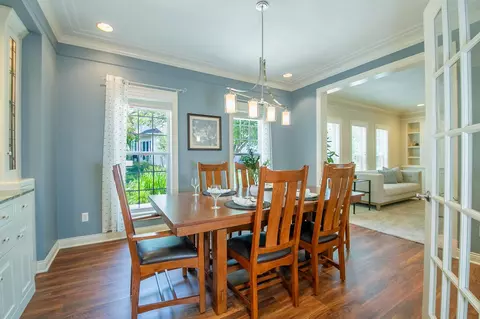 Dining - 4211 N Windcross Dr, Appleton, WI 54913 photo 3 of 4