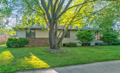3500 Libal St, Allouez, WI 54301