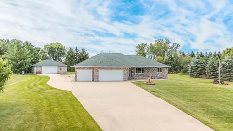 w4795 Deer Run Drive, Black Creek, WI 54106