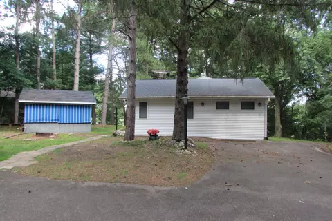 n6498 County Road W, Waupaca, WI 54981