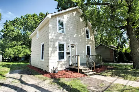 1918 Sheridan St, Oshkosh, WI 54901