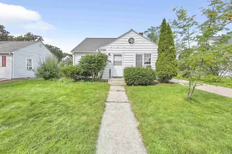 1094 8th St, Green Bay, WI 54304