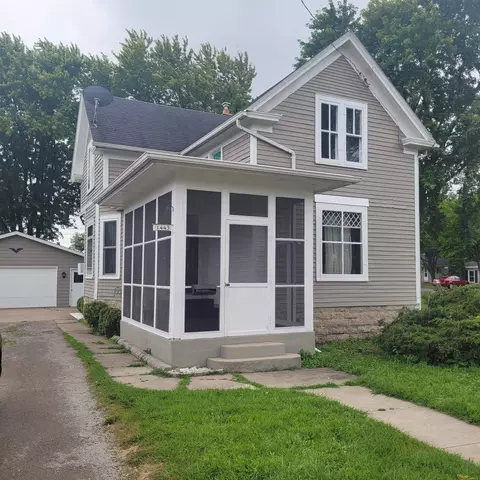 1443 Witzel Ave, Oshkosh, WI 54902