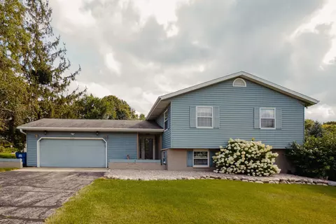 n7771 Ledgeview Springs Drive, Fond Du Lac, WI 54937