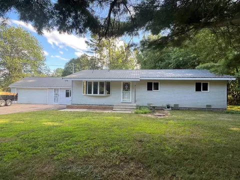 w5595 Evergreen Road, Menominee, MI 49858
