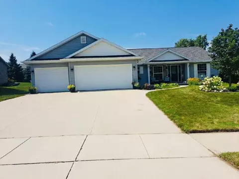 1511 Lisa Ln, New Holstein, WI 53061