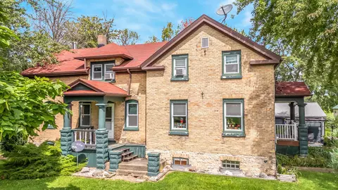 w5130 Schaefer Road, Menasha, WI 54952