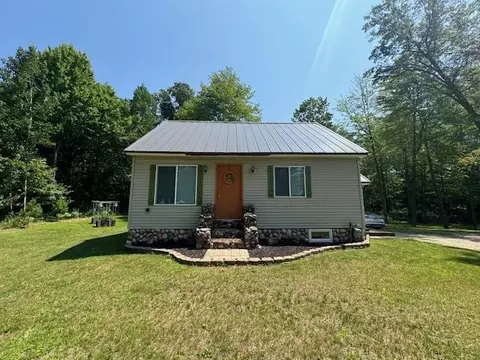 N3150 Right Of Way Road, Peshtigo, WI 54159