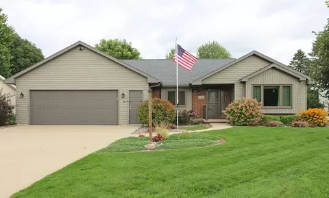 724 Pleasant Way, Seymour, WI 54165