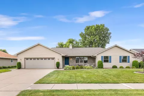 1193 Countryside Dr, De Pere, WI 54115