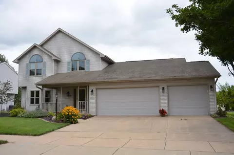 Exterior - 1909 Hulke Dr, Appleton, WI 54915 photo 7 of 7