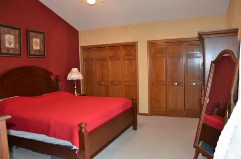 Bedroom - 1909 Hulke Dr, Appleton, WI 54915 photo 4 of 5