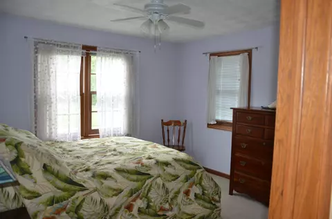 Bedroom - 1909 Hulke Dr, Appleton, WI 54915 photo 2 of 5