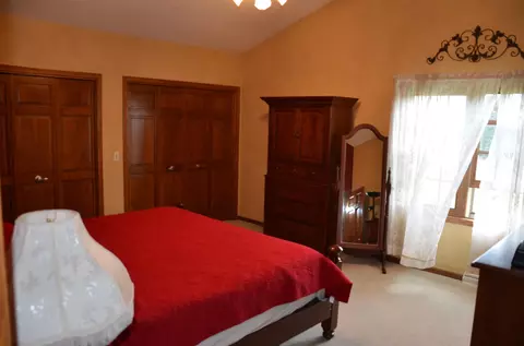 Bedroom - 1909 Hulke Dr, Appleton, WI 54915 photo 3 of 5