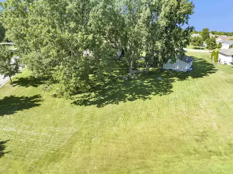 pinecrest road, Howard, WI 54313 photo 2