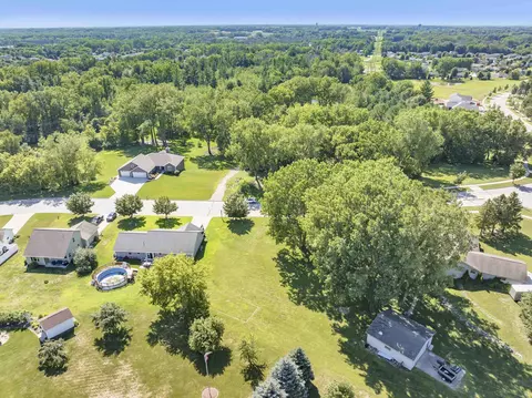 pinecrest road, Howard, WI 54313 photo 10