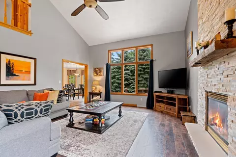 w5852 Blue Bonnet Drive, Appleton, WI 54915 photo 5