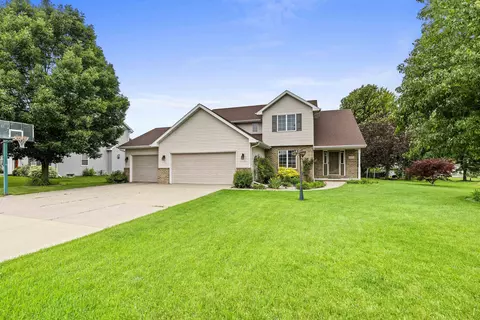 w5852 Blue Bonnet Drive, Appleton, WI 54915