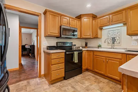 w5852 Blue Bonnet Drive, Appleton, WI 54915 photo 9