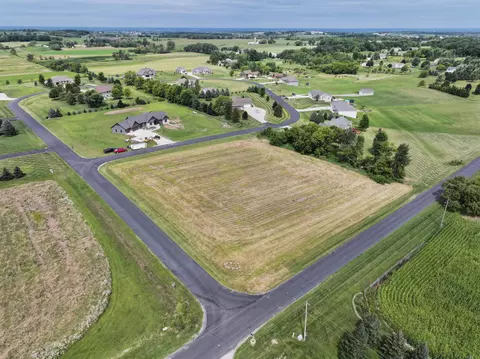 maple ridge drive, Fond Du Lac, WI 54937