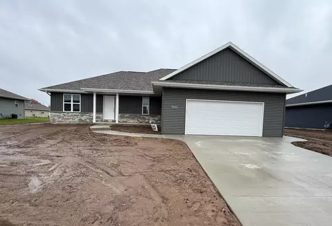 4605 Richard Ln, Green Bay, WI 54313