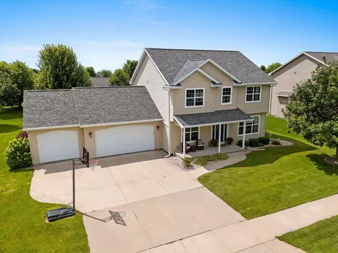 3201 E Aquamarine Ave, Appleton, WI 54913