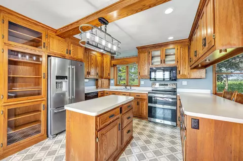 5207 Frontier Rd, Denmark, WI 54208 photo 10
