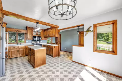 5207 Frontier Rd, Denmark, WI 54208 photo 9