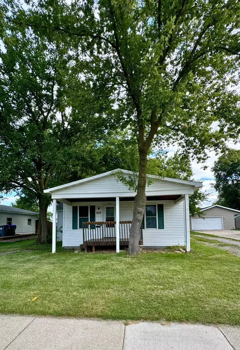 424 E Franklin Ave, Neenah, WI 54956