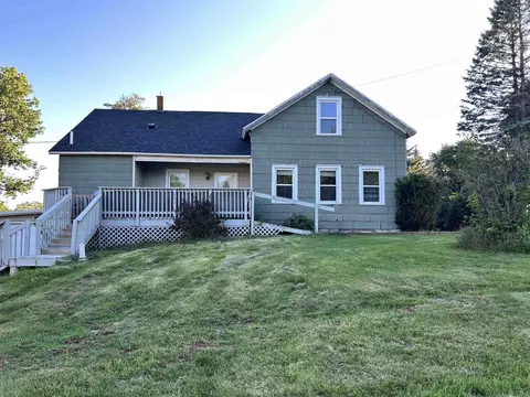 831 W Ducharme St, Kaukauna, WI 54130