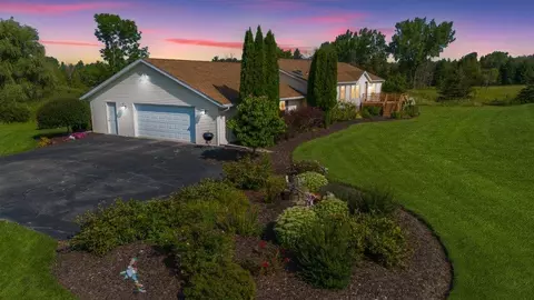 9856 Low Rd, Forestville, WI 54213