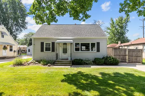 Exterior - 509 E Coolidge Ave, Appleton, WI 54915 photo 5 of 5