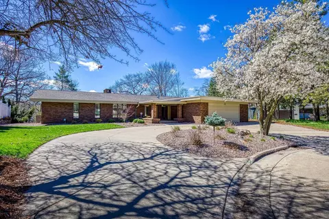 15 Reid Ct, Appleton, WI 54914