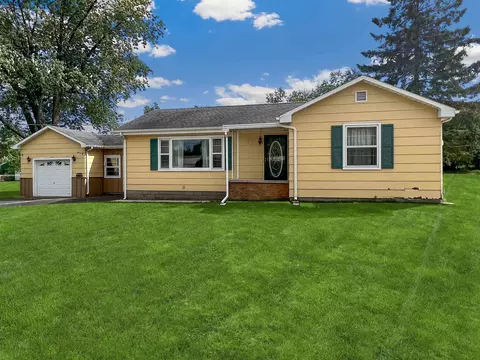 w1351 Wisconsin 64, Marinette, WI 54143