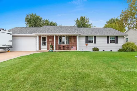 3019 Finger Rd, Green Bay, WI 54311