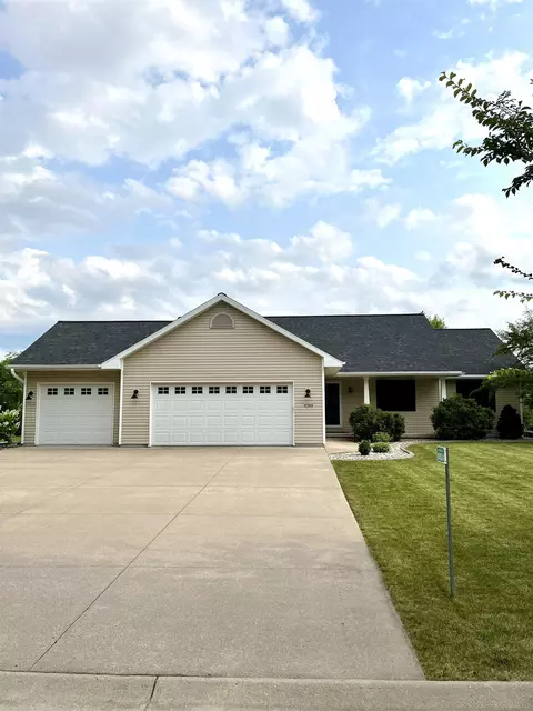 n1824 Medina Drive, Greenville, WI 54942