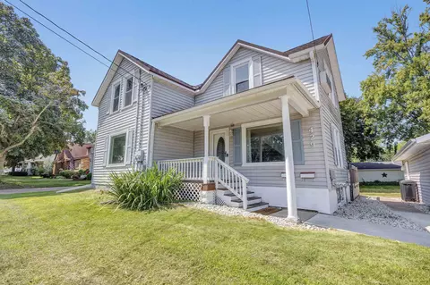 429 S Main St, Seymour, WI 54165