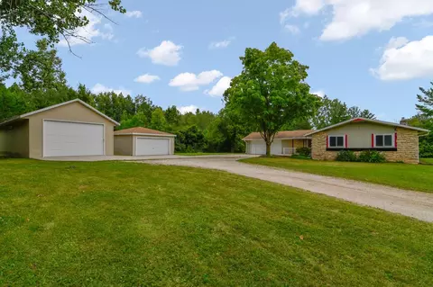 3775 Catalina Dr, Green Bay, WI 54311
