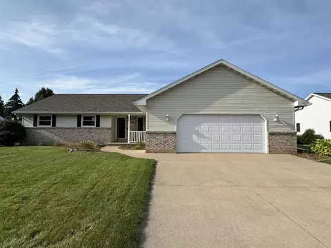 412 W Florida Ave, Little Chute, WI 54140