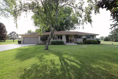 n5464 Glen Echo Road, Fond Du Lac, WI 54937