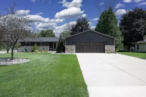 n294 Rogers Lane, Appleton, WI 54915 photo 2