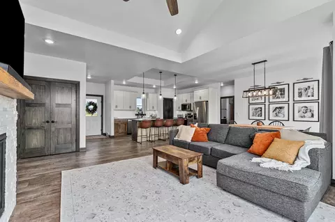 W2351 Ethan Drive, Appleton, WI 54913 photo 6