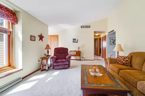 2342 N Cloudview Dr, Appleton, WI 54914 photo 4
