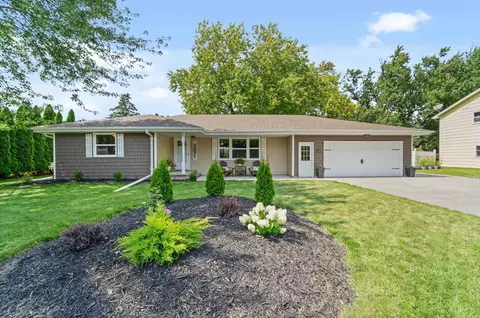 1312 Frances Way, Menasha, WI 54952