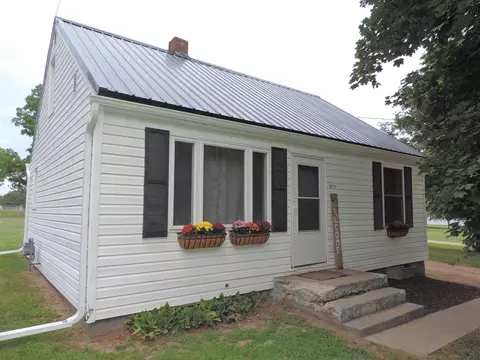 5713 Finnegan Lake Rd, Gillett, WI 54124