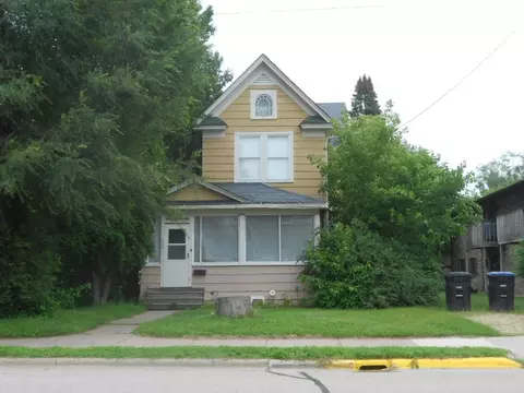 224 S Sawyer St, Shawano, WI 54166