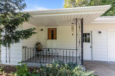 n9625 Mary Drive, Appleton, WI 54915